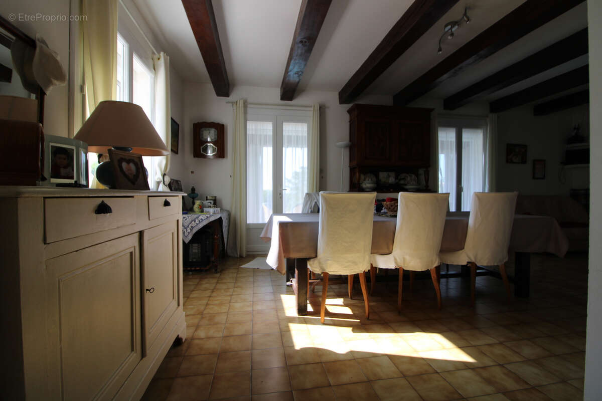 Maison à ALLEGRE-LES-FUMADES