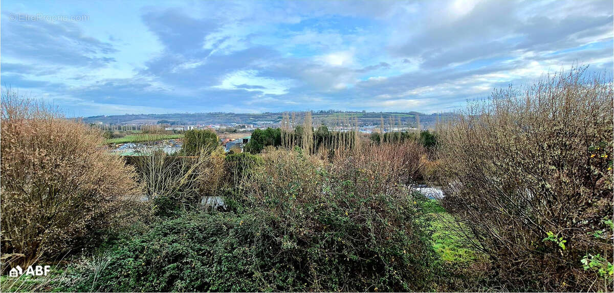 Maison à ROUXMESNIL-BOUTEILLES