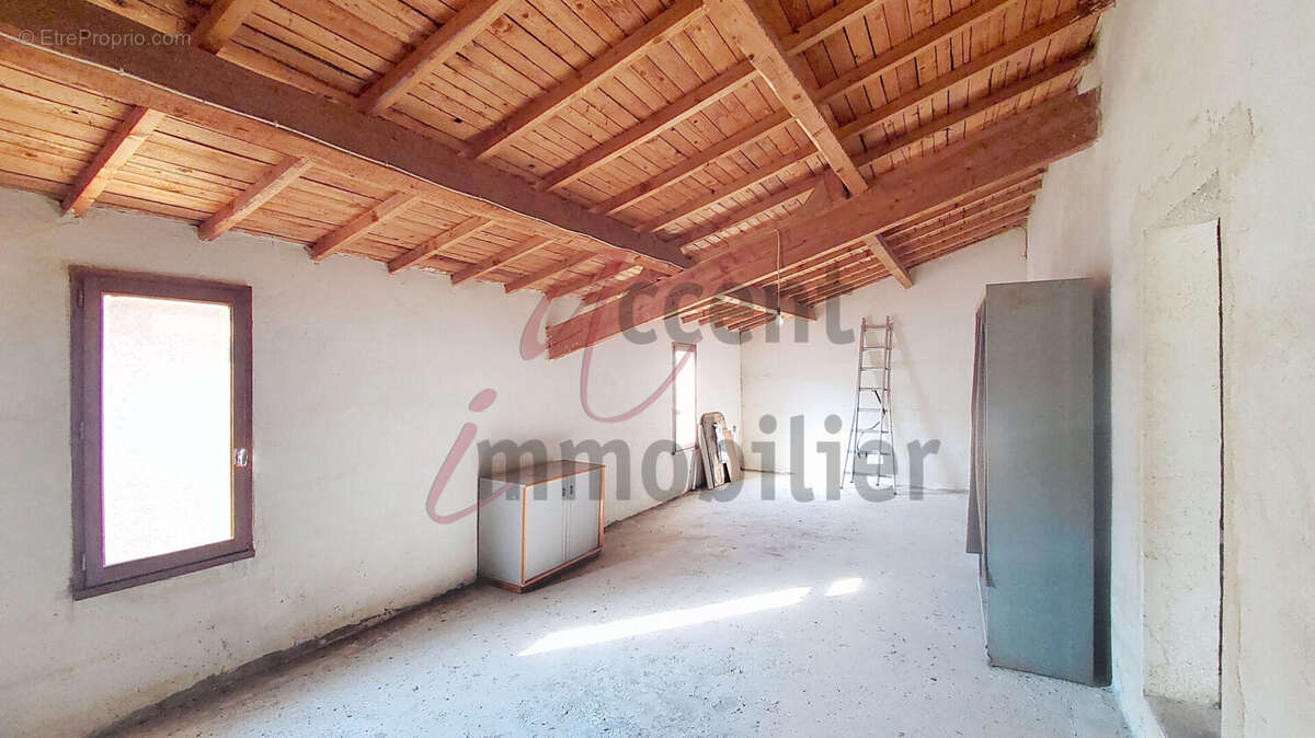 Maison à CHATEAURENARD