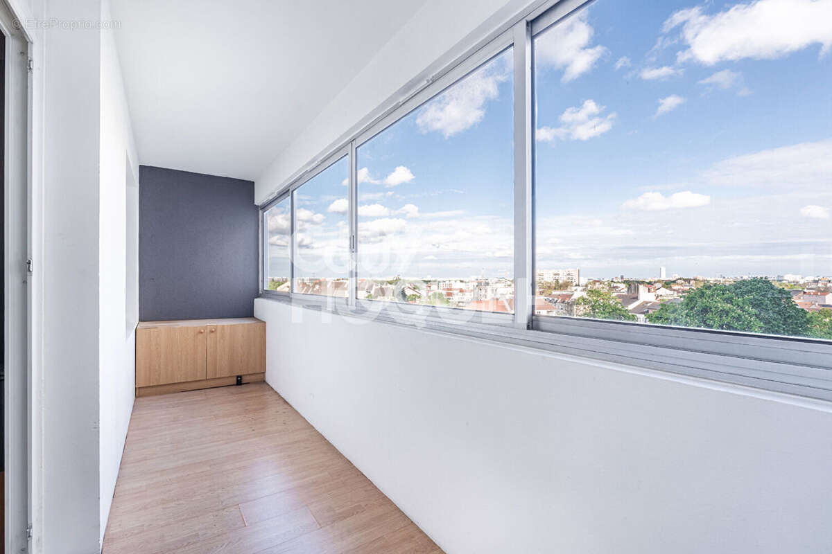 Appartement à GENNEVILLIERS