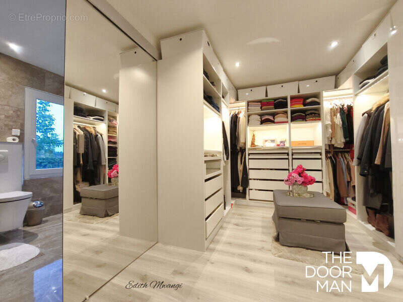 Maison à BRUGUIERES