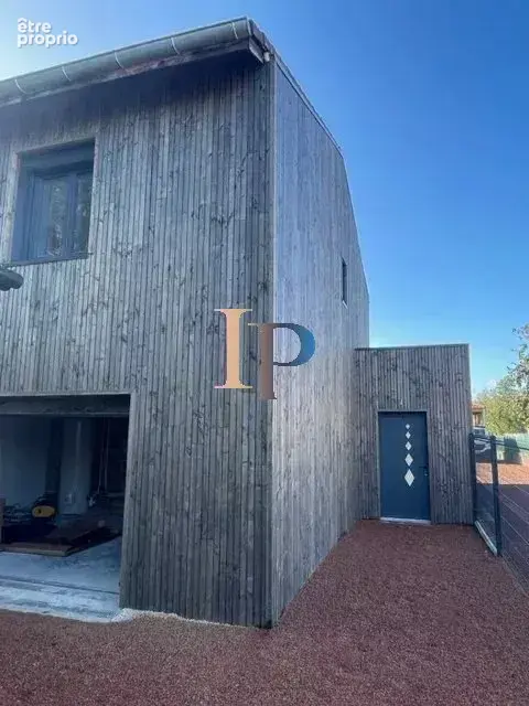 Maison renovee centre ville - photo 3