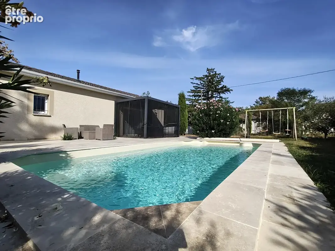 Plain-pied au calme   piscine   3 chambres   terrain 1 051 m2 - photo 1