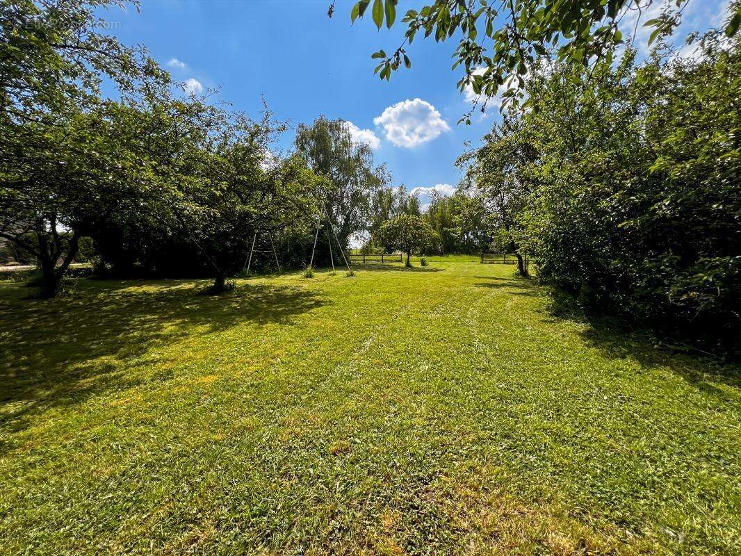  Propriété de caractère sur un parc arboré et boisé de 8000 m²  - photo 15