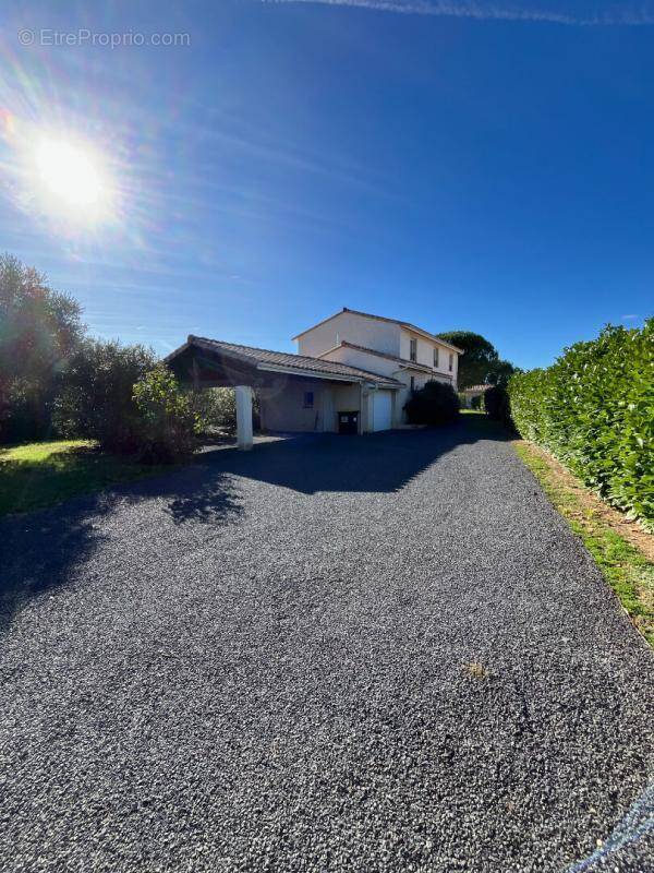 Maison à AUCAMVILLE