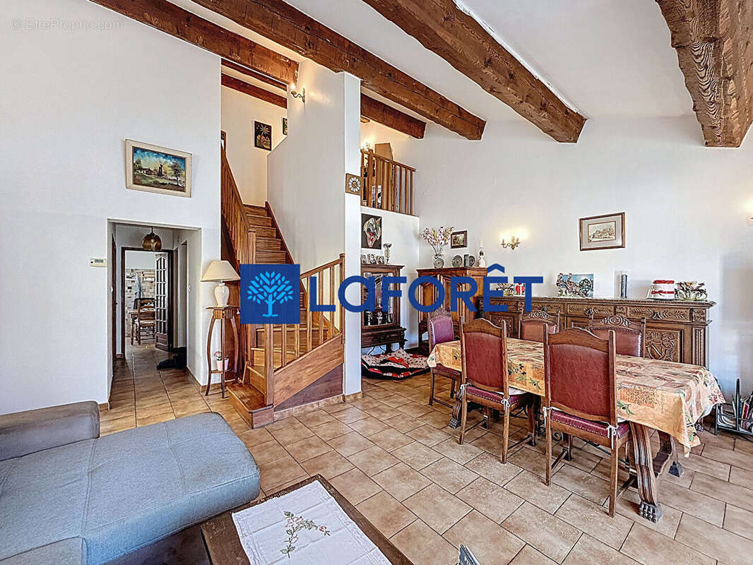 Maison à CARQUEIRANNE