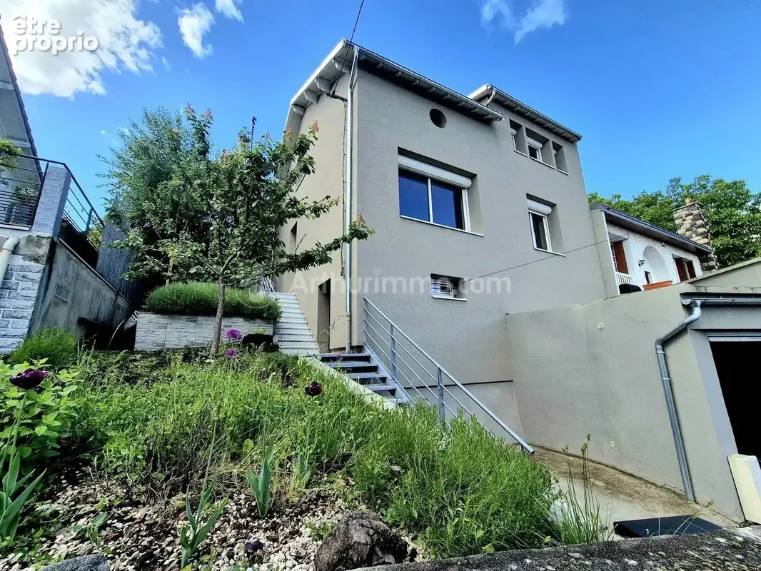 Maison à CLERMONT-FERRAND