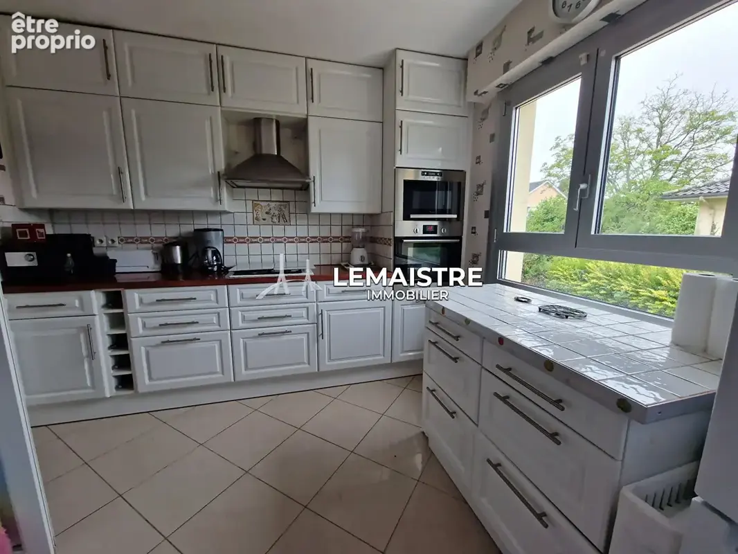 Maison familiale à vendre - Saint Romain De Colbosc centre - 124 m² - 4 chambres - photo 7