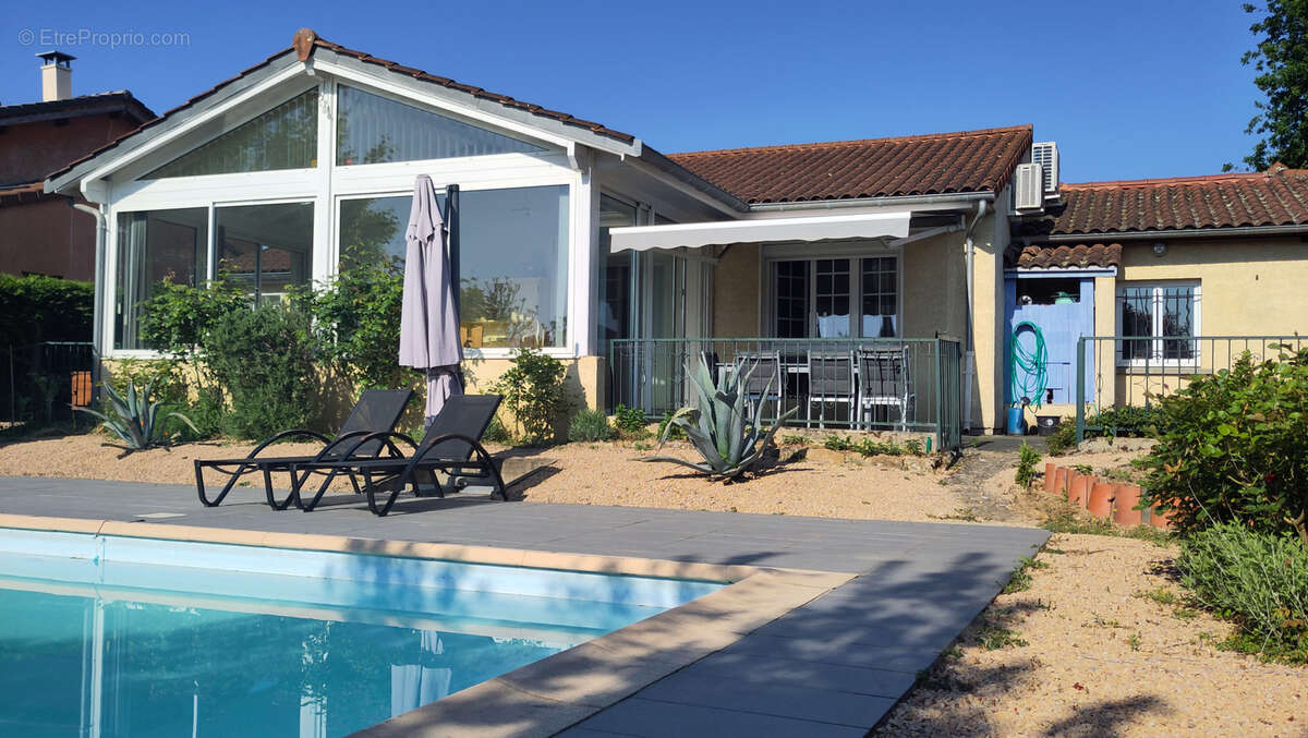 Maison à CHAZAY-D&#039;AZERGUES