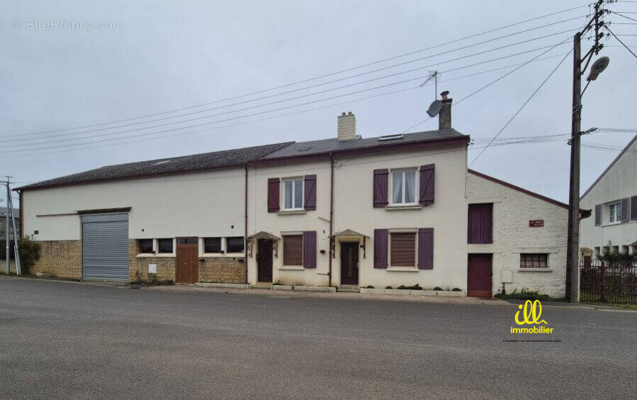 Rare ensemble immobilier individuel à saisir - Maison à SEDAN