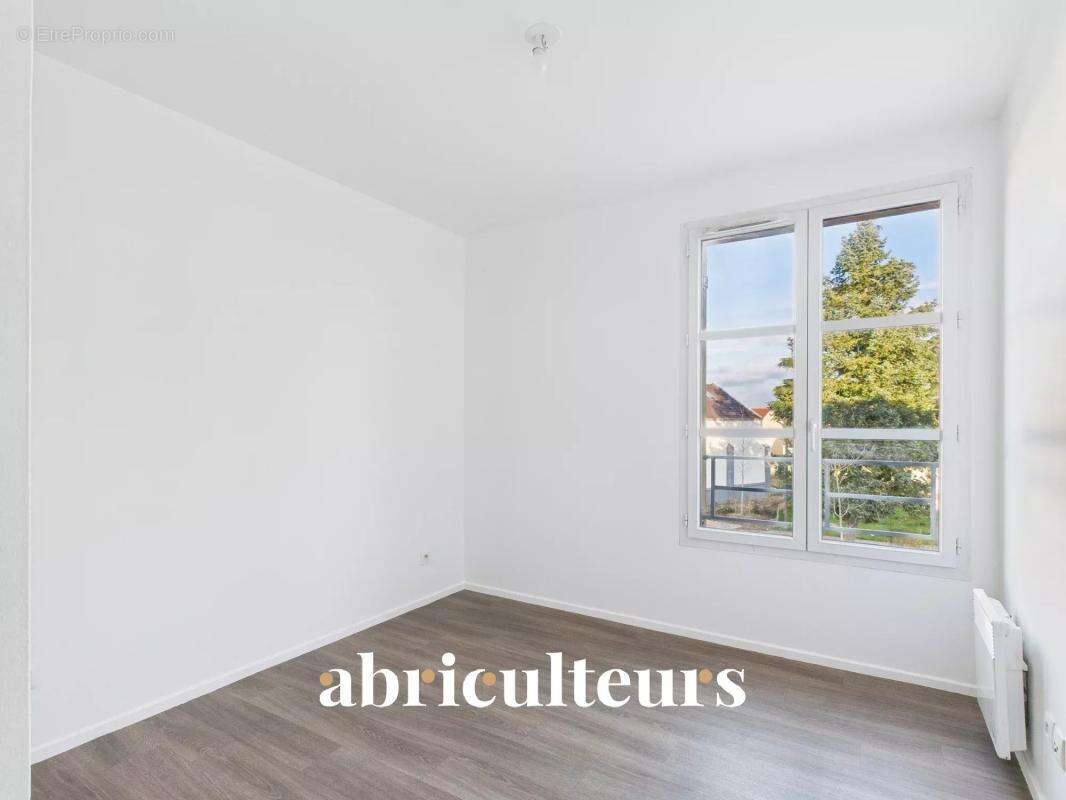 Appartement à SURVILLIERS