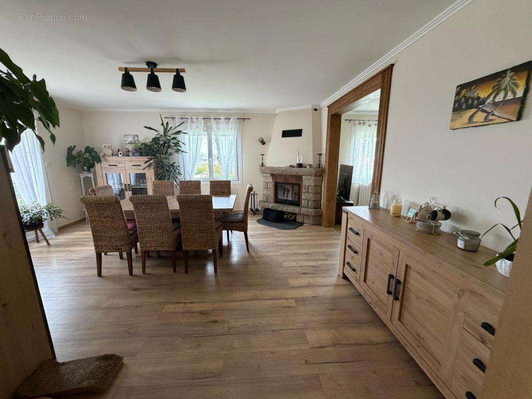 Maison à NAIZIN
