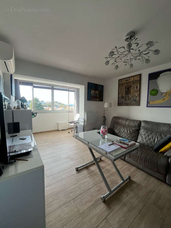 Appartement à SIX-FOURS-LES-PLAGES