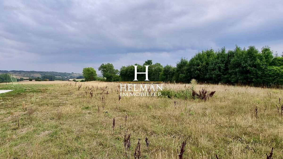 Terrain à ACQUIN-WESTBECOURT