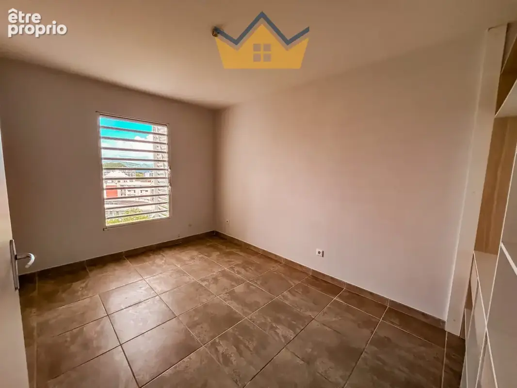 Appartement 5 pièces 111 m² à vendre à Fort-De-France (97200) - photo 7