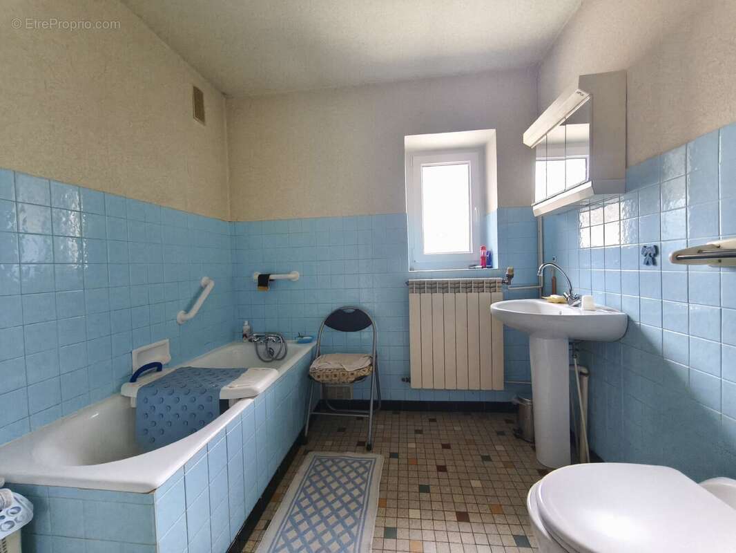 Maison à CHAMPENOUX