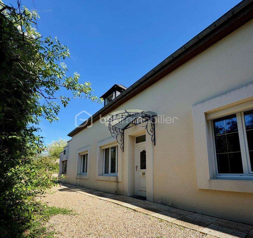 Maison à LAVARDIN