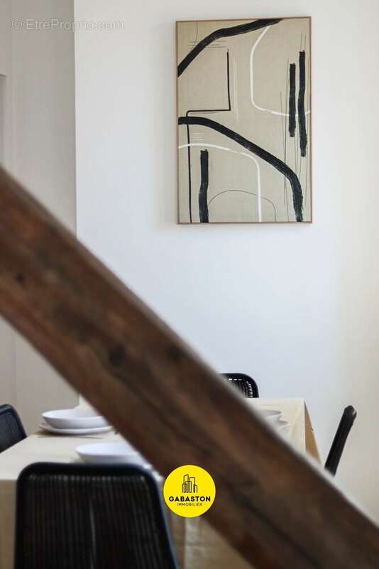 Appartement à MARSEILLE-5E