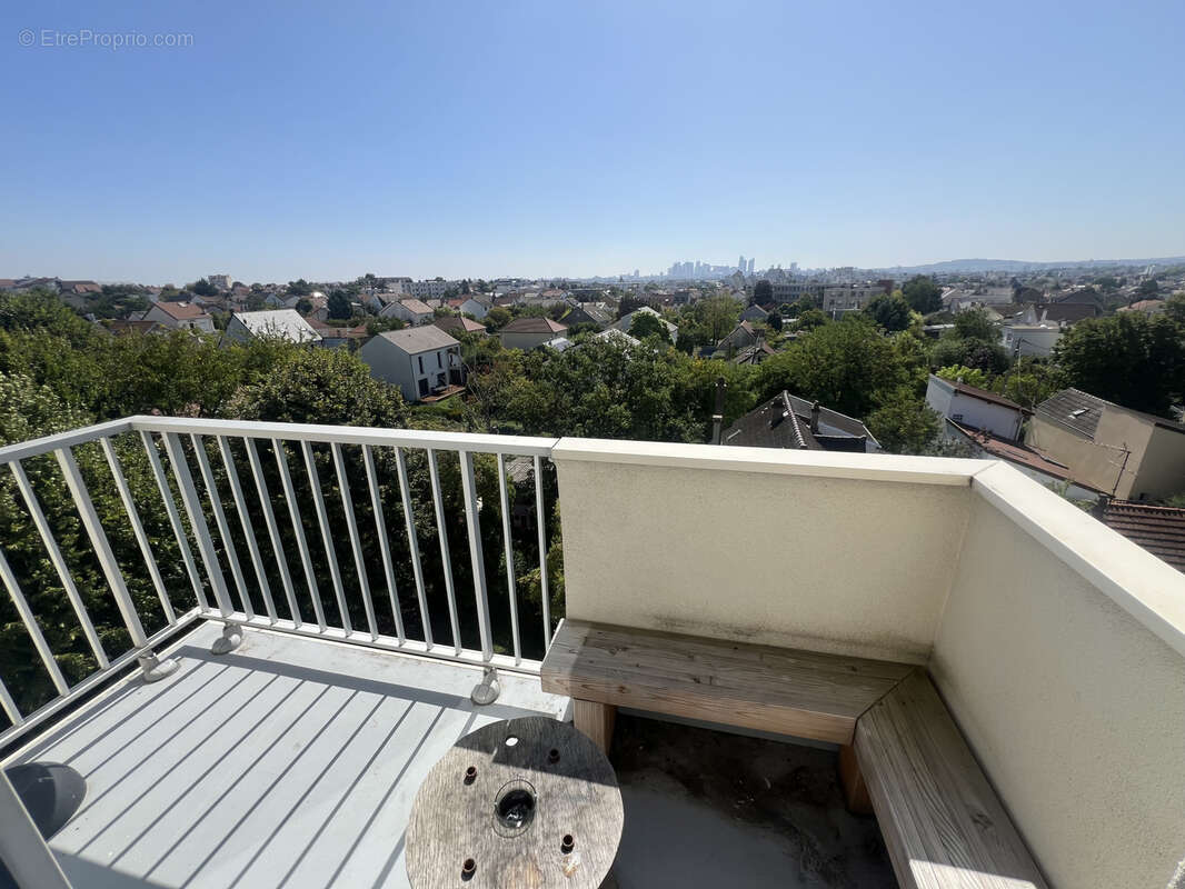Appartement à HOUILLES