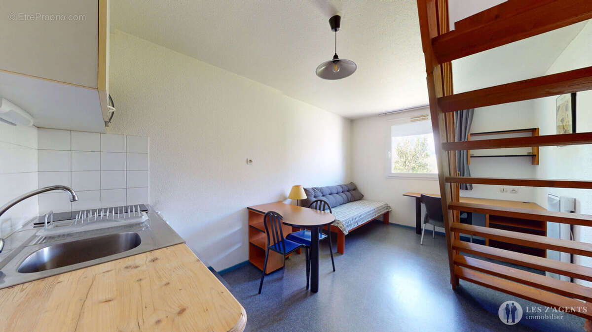 Appartement à SAINT-MARTIN-D'HERES