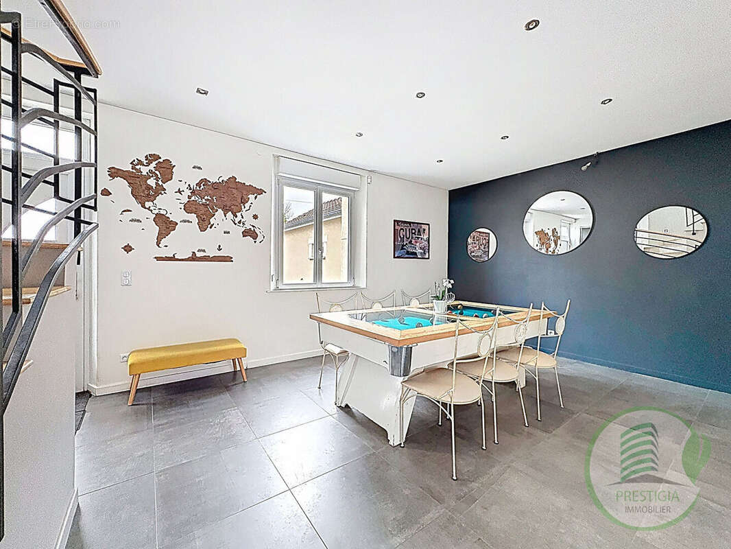 Maison à AUMENANCOURT