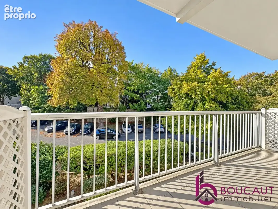 Appartement 4 pièces 79 m² à vendre à Le Plessis-Robinson (92350) - photo 2