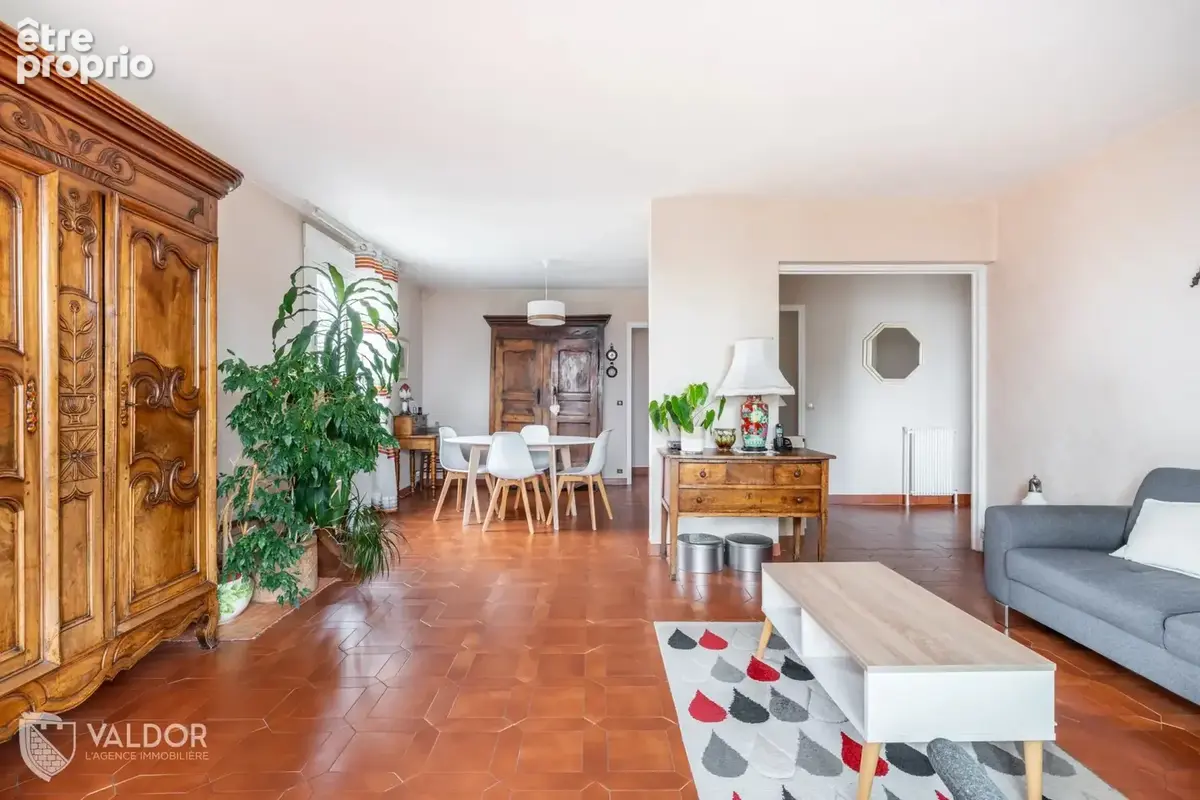 Appartement T4 – Dernier étage – Vue dégagée – Parc arboré - photo 2
