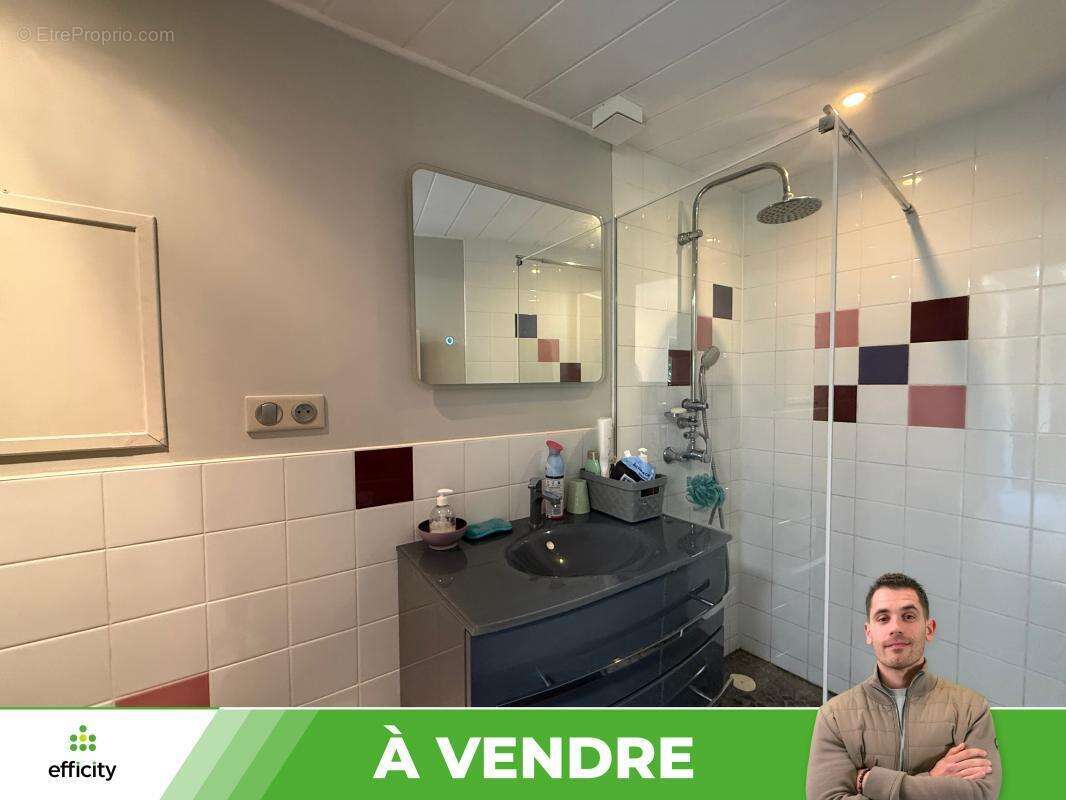 Maison à GENOUILLE