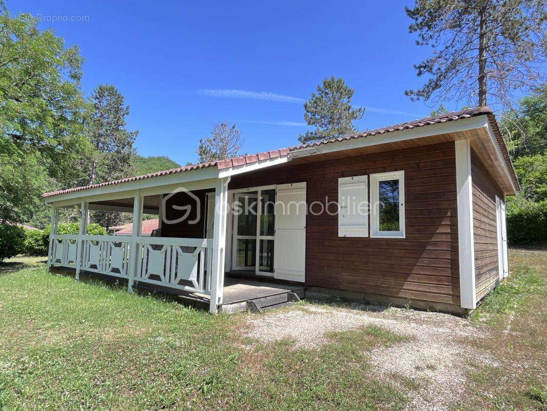 Maison à SAINT-AMAND-DE-COLY