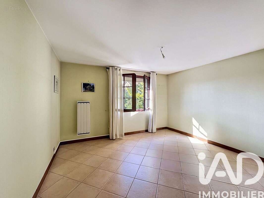 Photo 5 - Maison à VILLENEUVE-SAINT-GEORGES