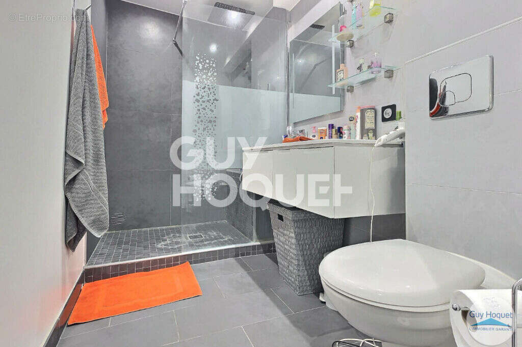 Appartement à MAISONS-ALFORT