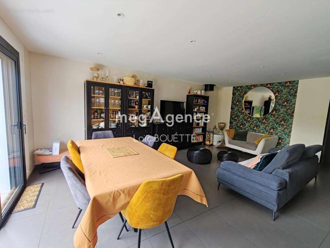 Maison à CHATEAUGIRON