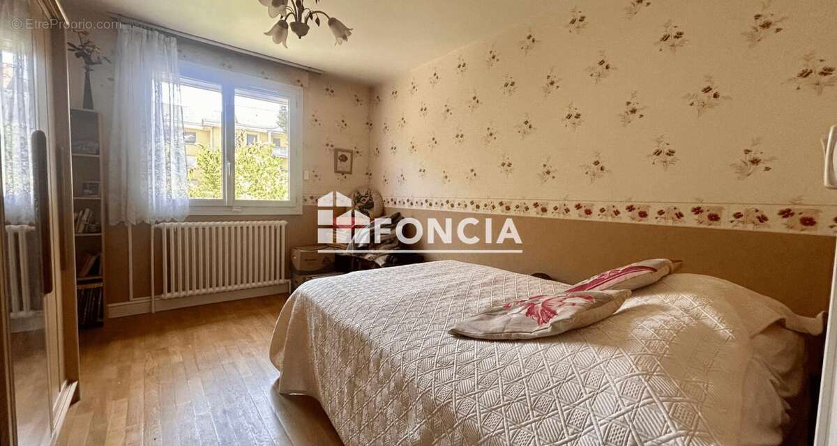 Maison à NEUILLY-SUR-MARNE