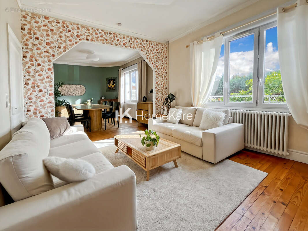 Maison à MAS-GRENIER