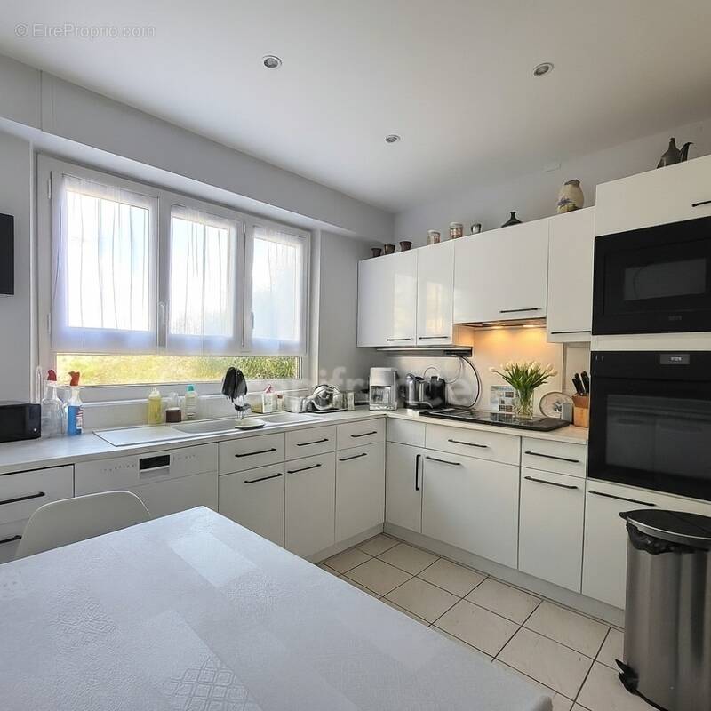 Appartement à CHILLY-MAZARIN