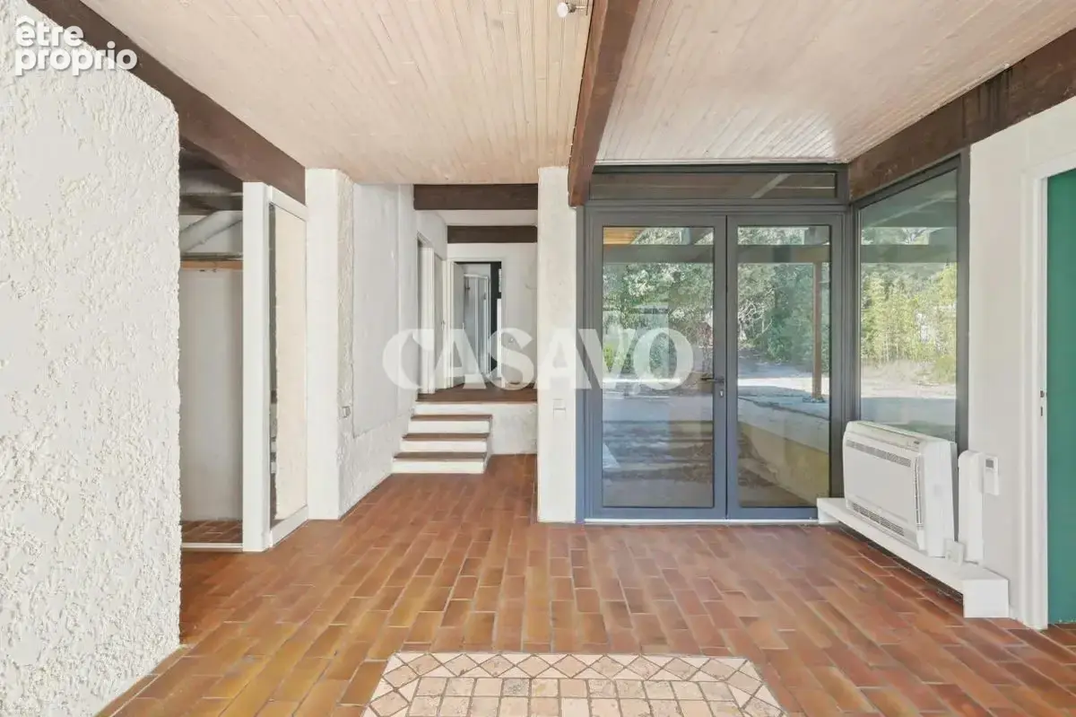 Vente Maison 5 pièces de 192m² - 13100 Saint-Marc-Jaumegarde - photo 14