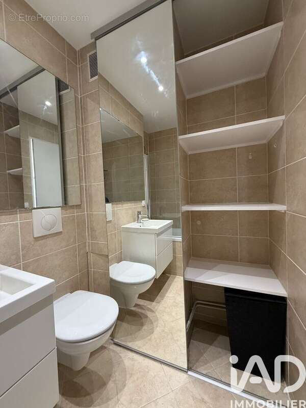 Photo 9 - Appartement à LEVALLOIS-PERRET