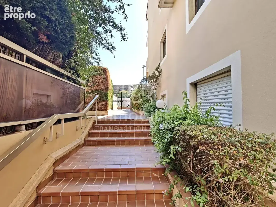 T3 63.05 m² dernier etage garage cave piscine - photo 19