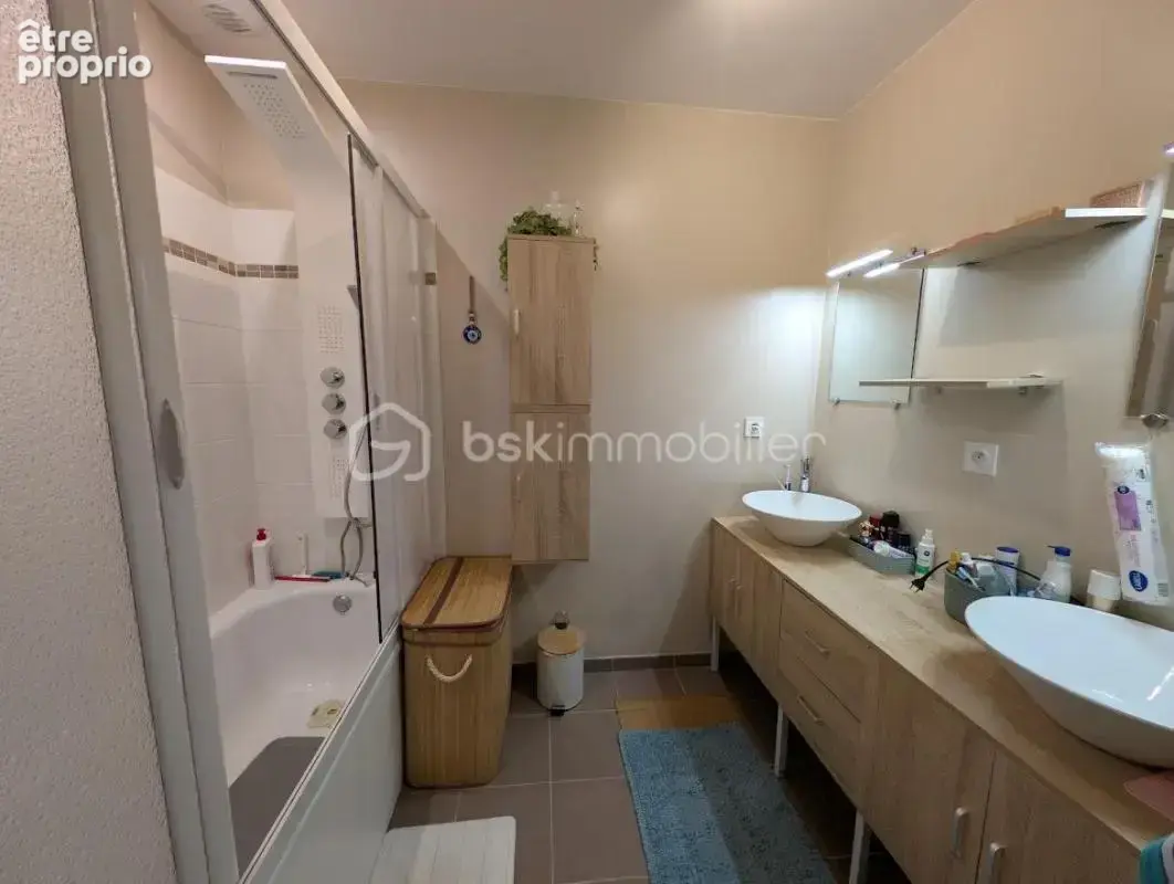 Maison de 76m² à Ifs - photo 2