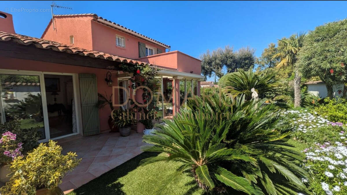 Maison à FREJUS