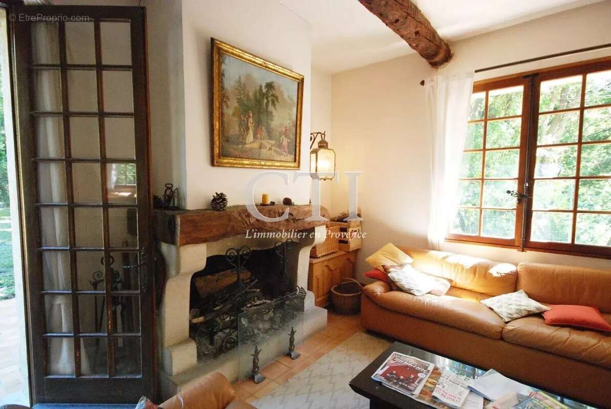 Maison à VAISON-LA-ROMAINE