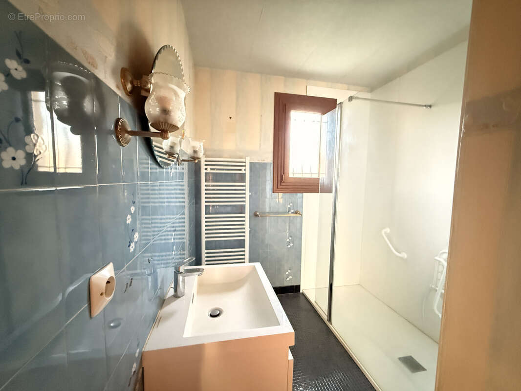 Maison à BARJOUVILLE