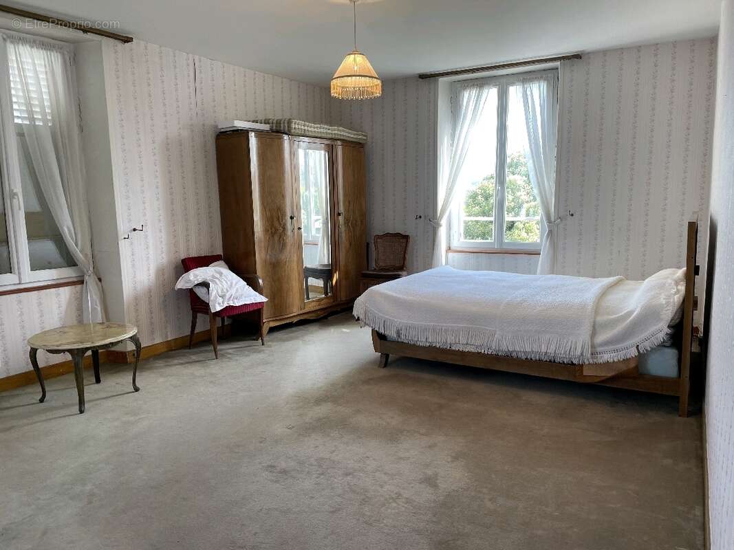 Maison à PORT-EN-BESSIN-HUPPAIN