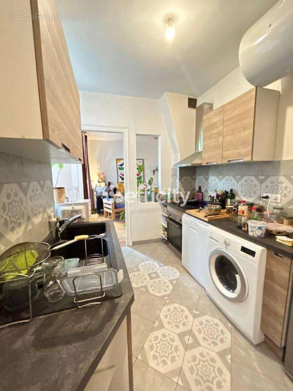 Appartement à PARIS-20E