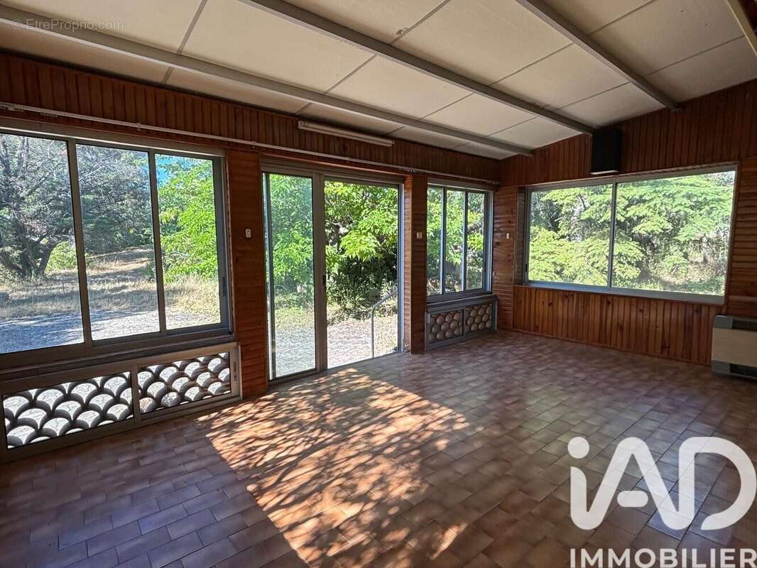 Photo 5 - Maison à SAINT-LAURENT-DES-ARBRES