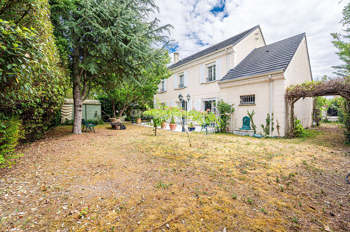 Maison Herblay Sur Seine de type F7 - photo 12