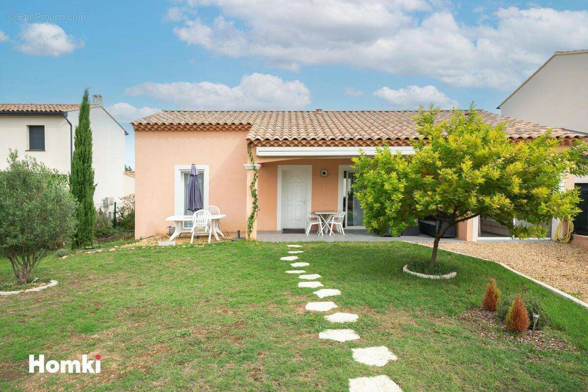 Maison à SAINT-VICTOR-LA-COSTE