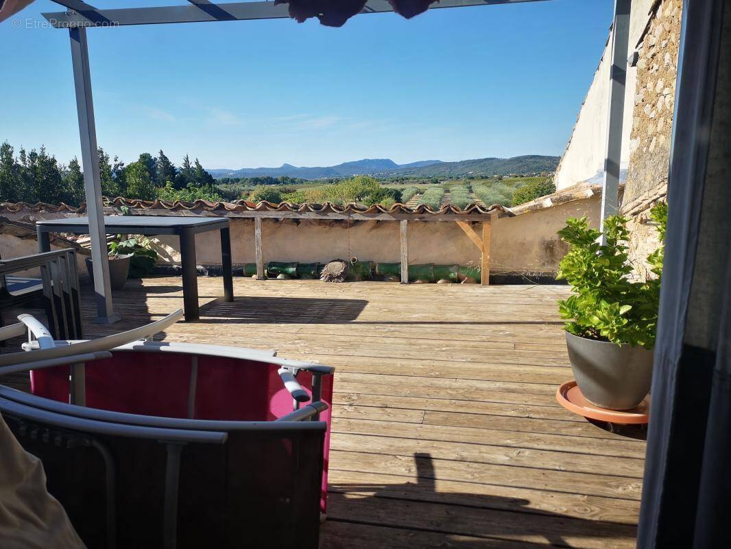 Maison à MONTPEYROUX