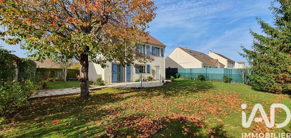 Photo 3 - Maison à SAINT-GERMAIN-LAXIS