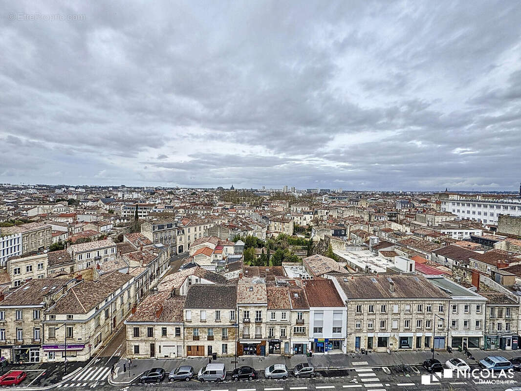 Appartement à BORDEAUX